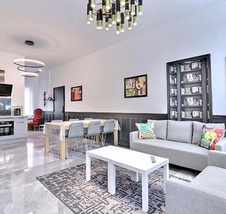 Les Appartements Fenelon Le Cateau-Cambresis Екстериор снимка