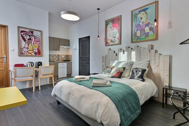 Les Appartements Fenelon Le Cateau-Cambresis Екстериор снимка