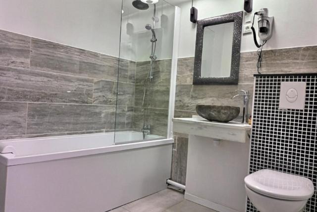 Les Appartements Fenelon Le Cateau-Cambresis Екстериор снимка