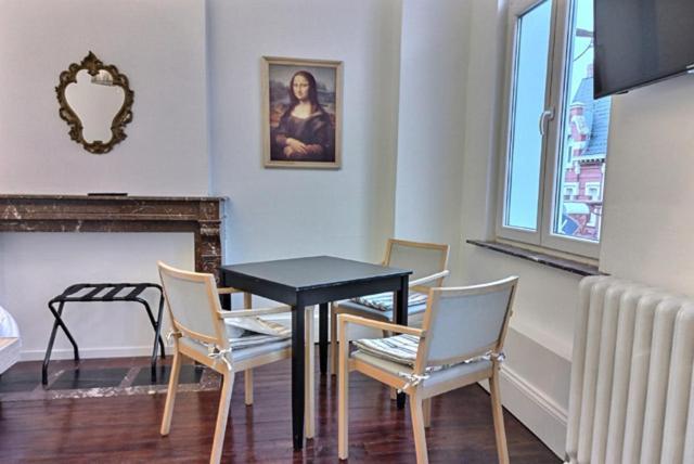 Les Appartements Fenelon Le Cateau-Cambresis Екстериор снимка