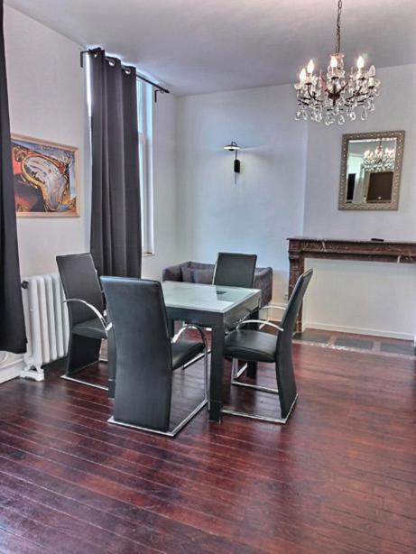 Les Appartements Fenelon Le Cateau-Cambresis Екстериор снимка