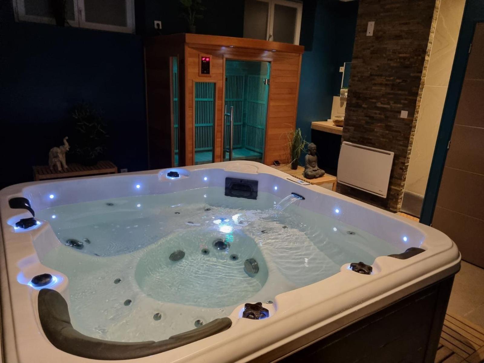 Les Appartements Fenelon Le Cateau-Cambresis Екстериор снимка